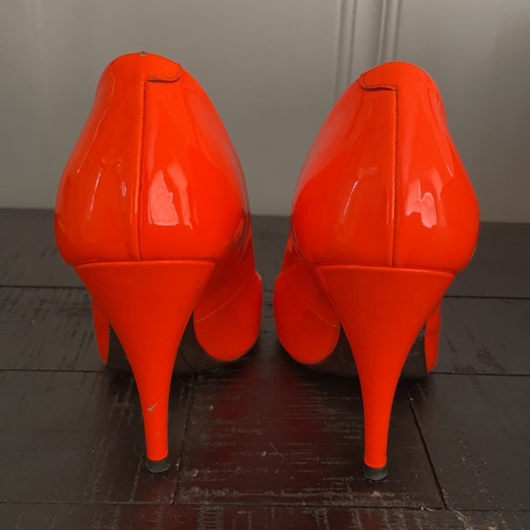 Calvin Klein heels - Picture 3 of 7